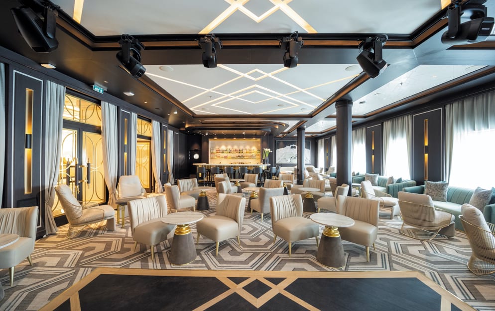 RSSC, Seven Seas Grandeur, Grandeur Lounge.jpg